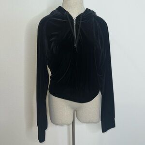 🔹 Rag & Bone Hooded Cropped Velour Quarterzip